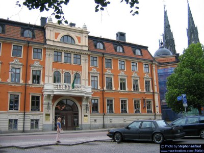 City of Uppsala - Sweden  (Summer 2004) - - Click on image to view a larger photo. (about 100 - 300kb)