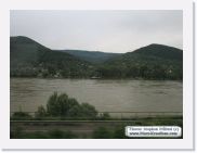 BratislavaPhoto_5022 * Views from the train to Vratislava * 799 x 599 * (133KB)
